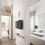 Mantatelure' By Perle Di Puglia Villa