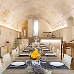Villa Mantatelure' By Perle Di Puglia