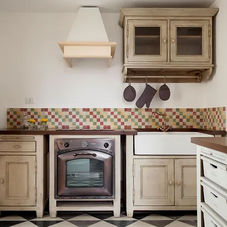 Villa Mantatelure' By Perle Di Puglia